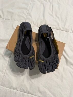 Vibram FiveFingers VI-B Eco Charcoal Black Mesh Toe Sneakers